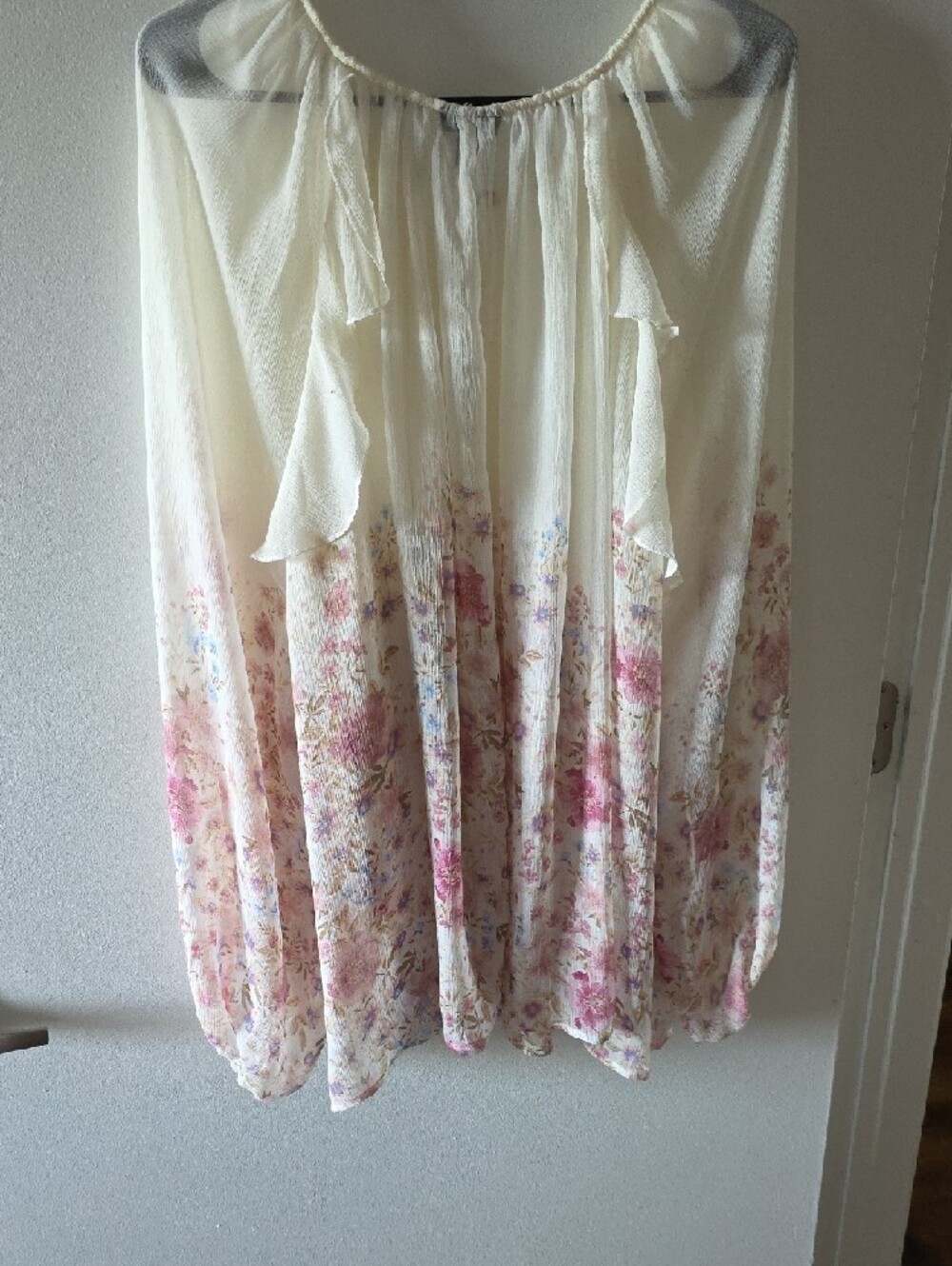 torrid Cream Floral Peasant Tunic with Pink & Lavender Accents - Picture 6 of 6